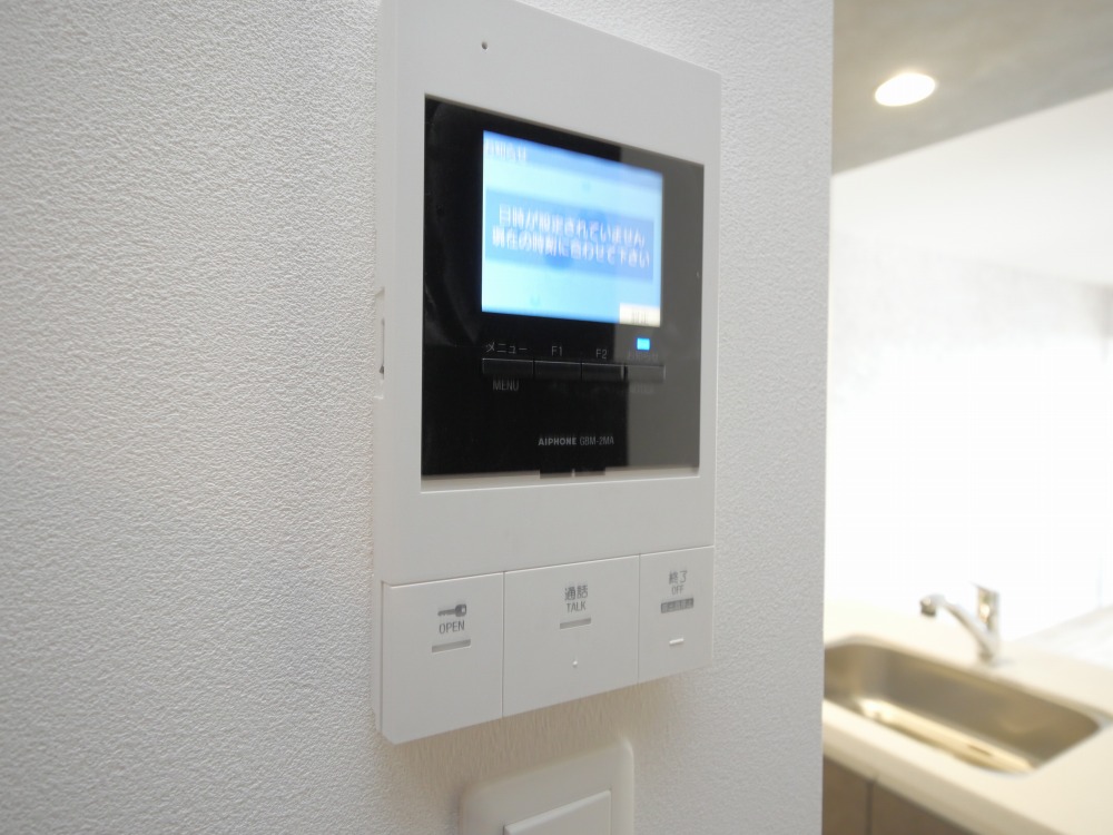 セキュリティ　防犯面に配慮したＴＶモニターホン付きです！