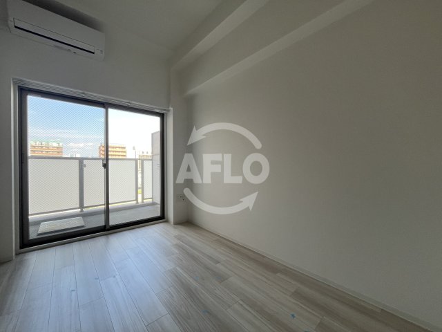 居室・リビング　セレニテ新大阪ミラク弐番館　リビング