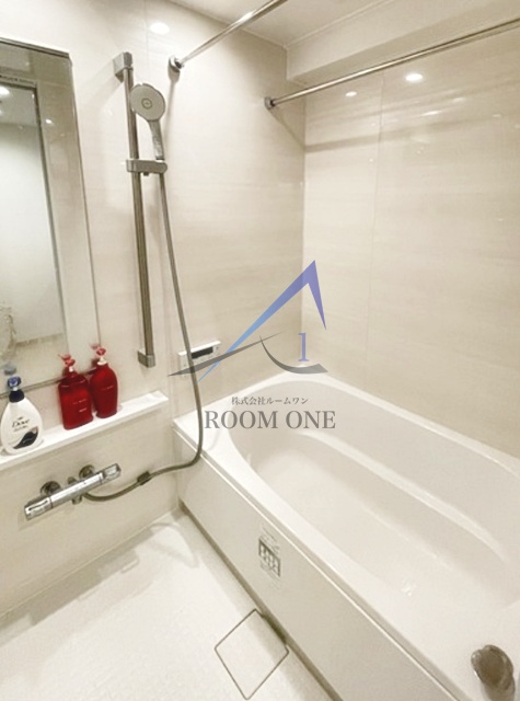 バス・シャワールーム　お風呂です。