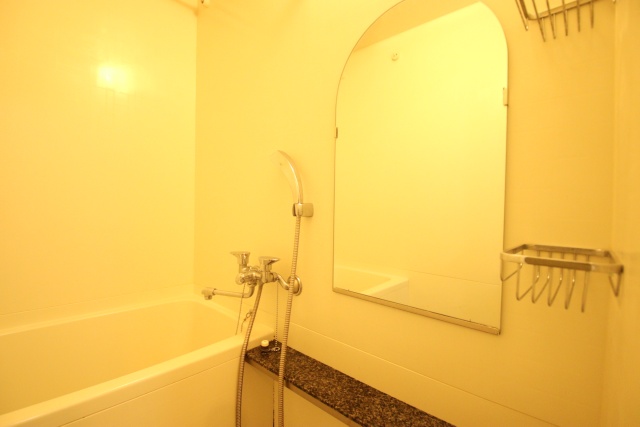 バス・シャワールーム　※別室の参考写真の為、現況優先です。