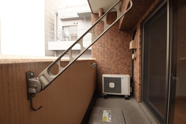 バルコニー　※別室の参考写真の為、現況優先です。