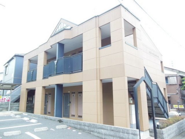 建物外観　★洋室9.7帖の広い洋室★