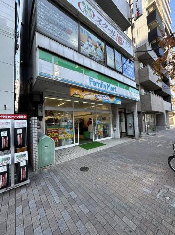 コンビニ　ファミリーマート菊川一丁目店（コンビニ）まで244m