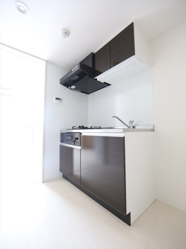 キッチン　システムキッチン（ガス2口コンログリル付）