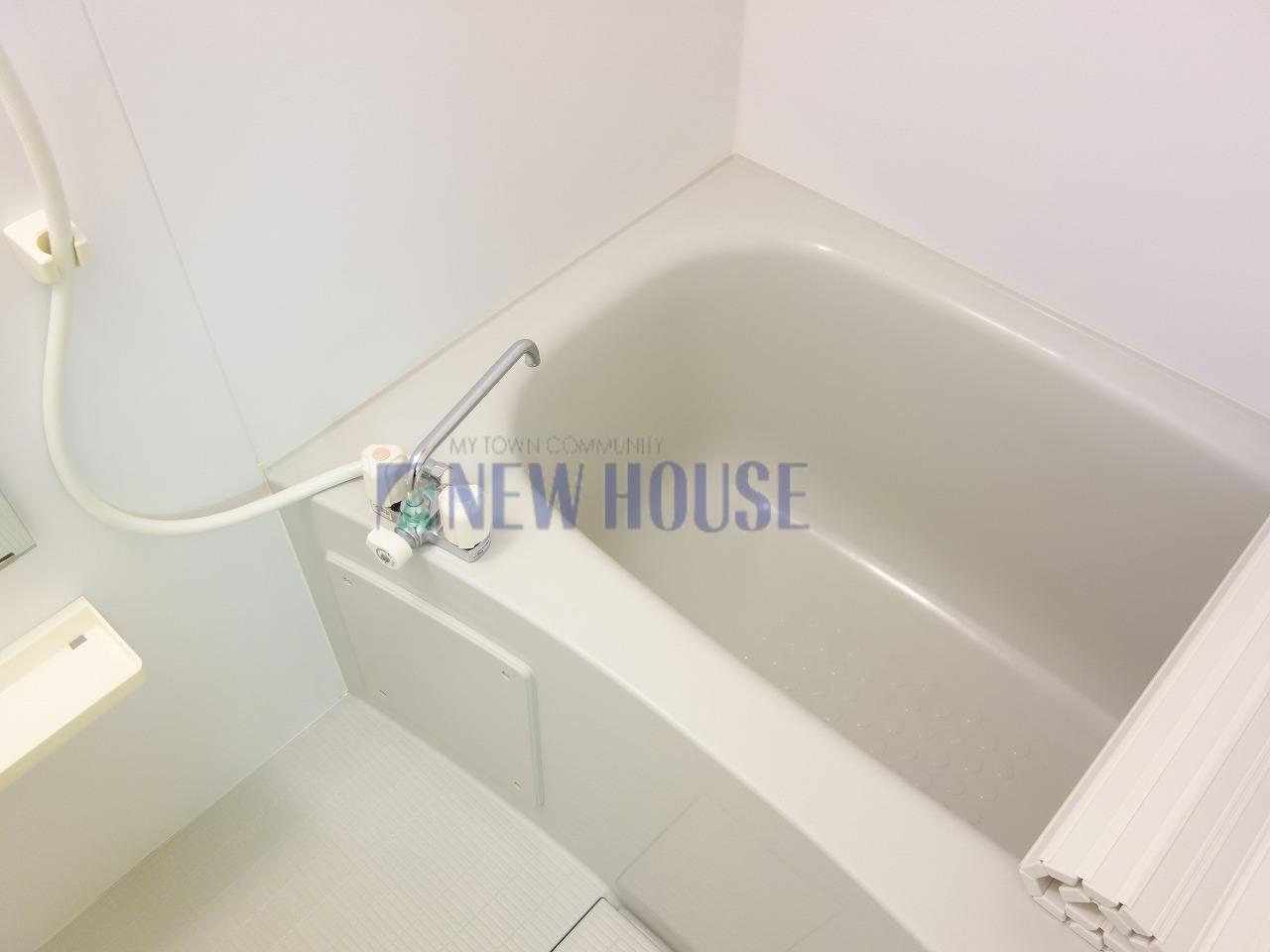 バス・シャワールーム　浴室乾燥機能付きバスルーム