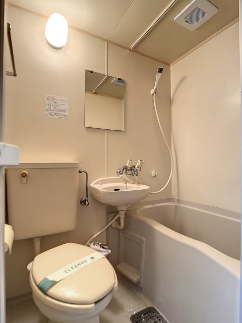 バス・シャワールーム