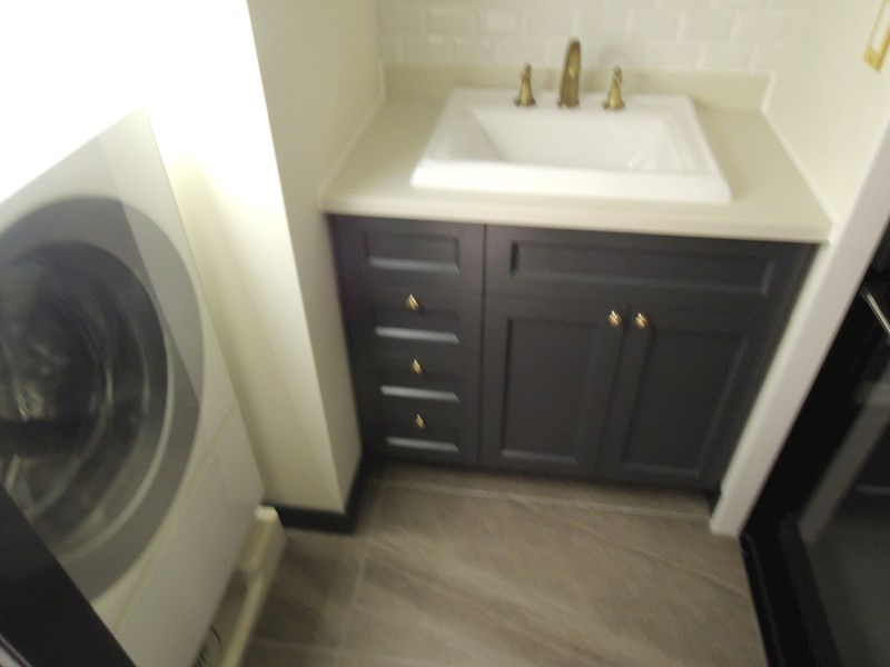 洗面設備　※参考写真