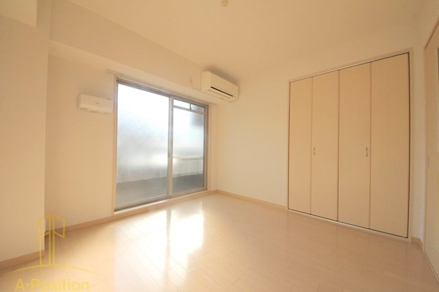 居室・リビング　オリエンタル福島