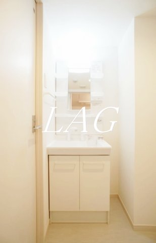 洗面設備　独立洗面台です。