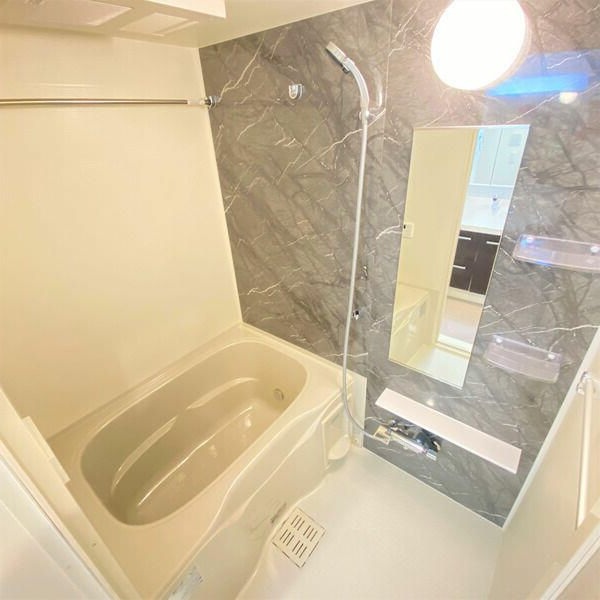 バス・シャワールーム　お風呂です。