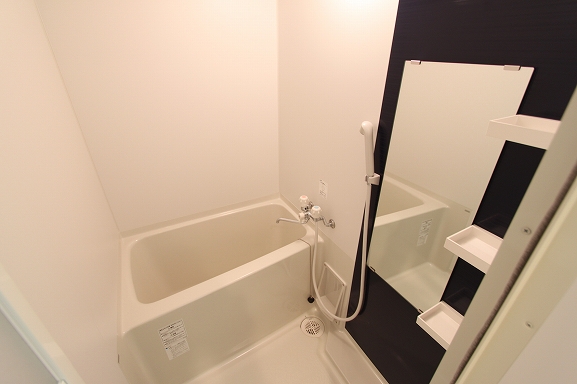 バス・シャワールーム　には乾燥機完備