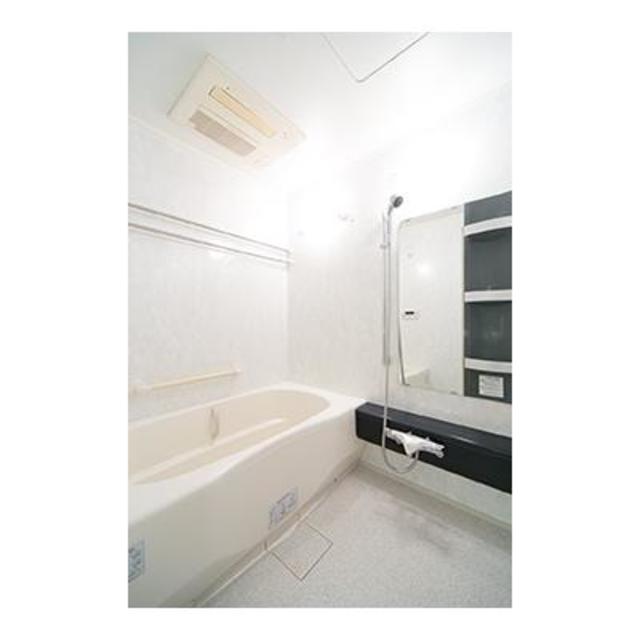 バス・シャワールーム　※写真は同タイプ住戸です。