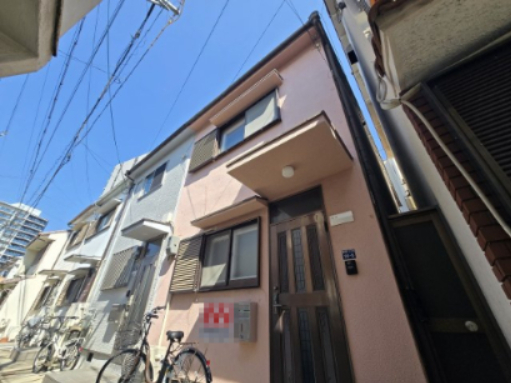 建物外観　外観は落ち着いています