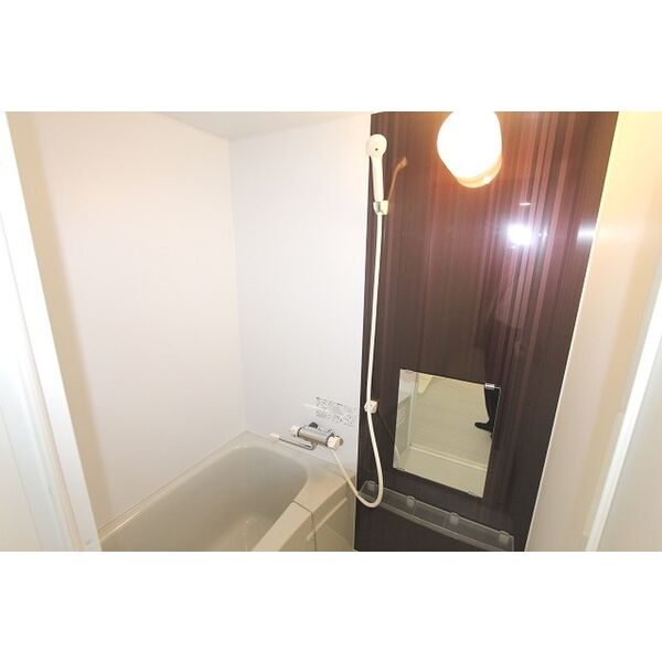 バス・シャワールーム　同じシリーズタイプの室内写真となります