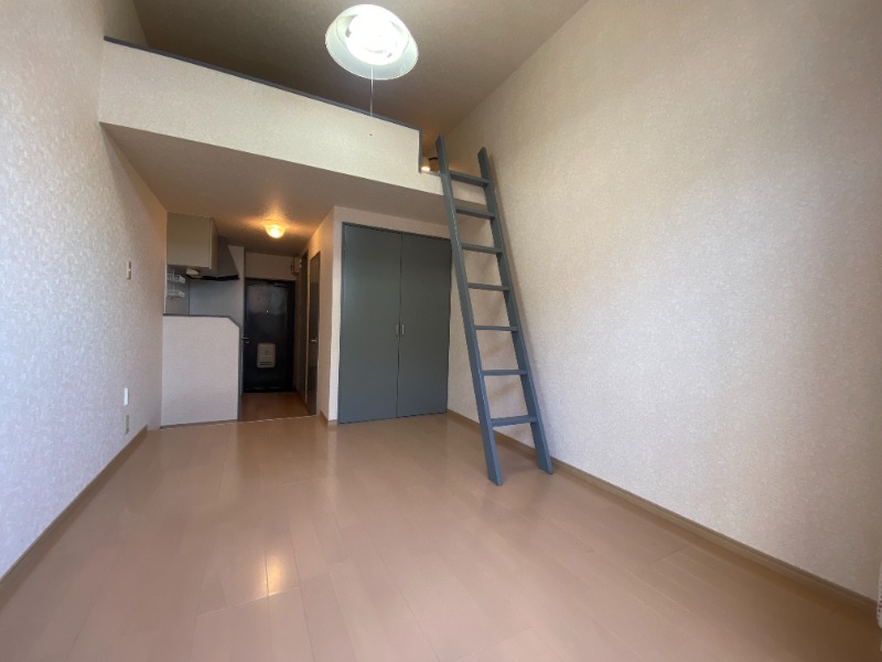 居室・リビング　別号室