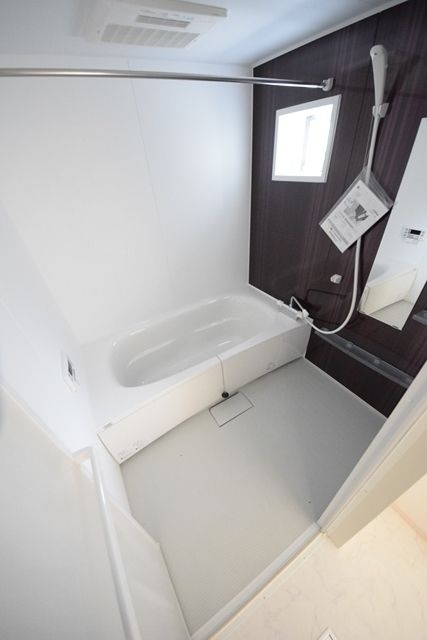 バス・シャワールーム　★追い焚き機能付き★