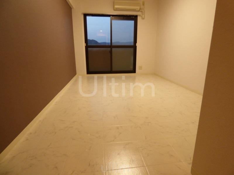 居室・リビング　※別のお部屋の写真です