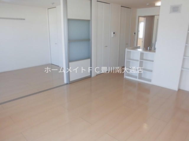 居室・リビング　同型別部屋写真