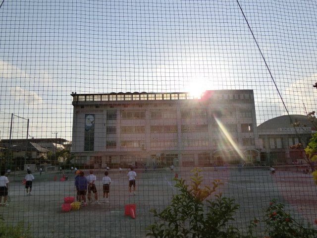 中学校　川崎市立西中原中学校（中学校）まで805m