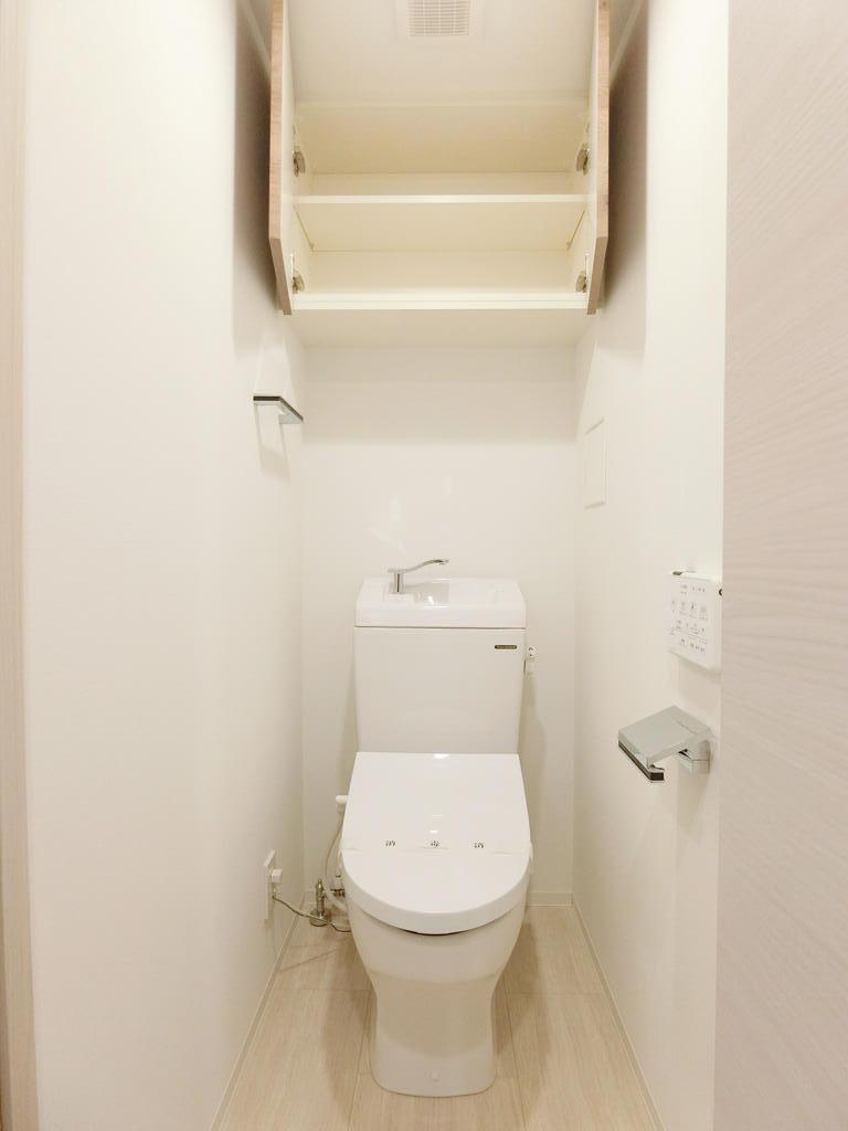 トイレ　同間取り別部屋の写真です