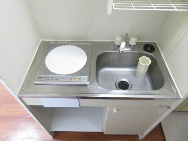 キッチン　ルミネ代官