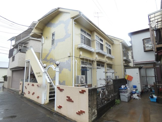 建物外観　ルミネ代官