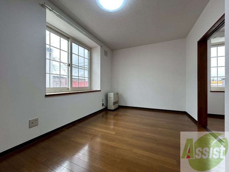 居室・リビング　広くてキレイなお部屋が広がっていて、充実した生活が送れそう。