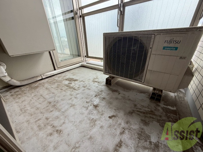 バルコニー　バルコニーです。洗濯物を干したり一息ついたりできますね！