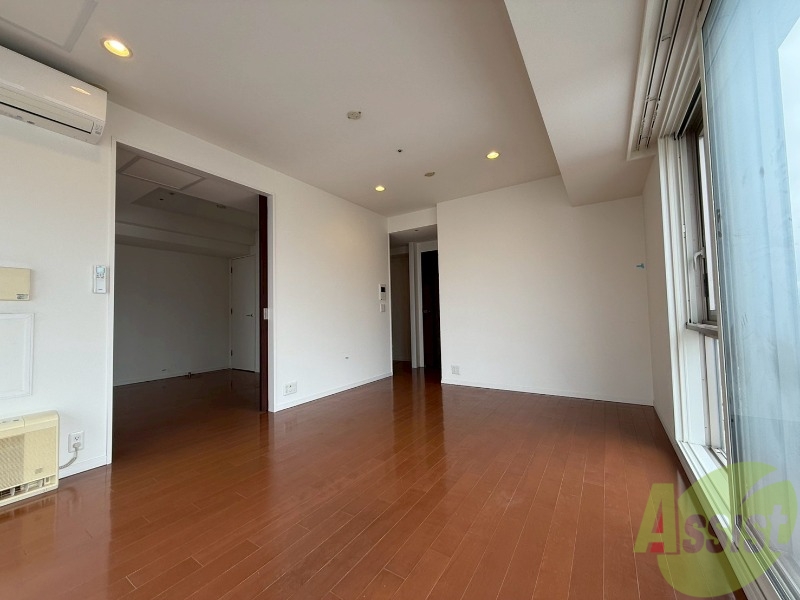 居室・リビング　広くてキレイなお部屋が広がっていて、充実した生活が送れそう。