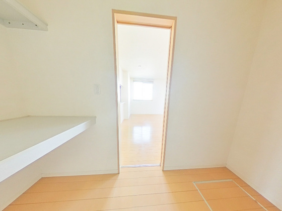 収納　※別部屋の写真です