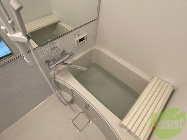 バス・シャワールーム　疲れた時はゆっくり湯船につかってみてはいかがでしょうか。