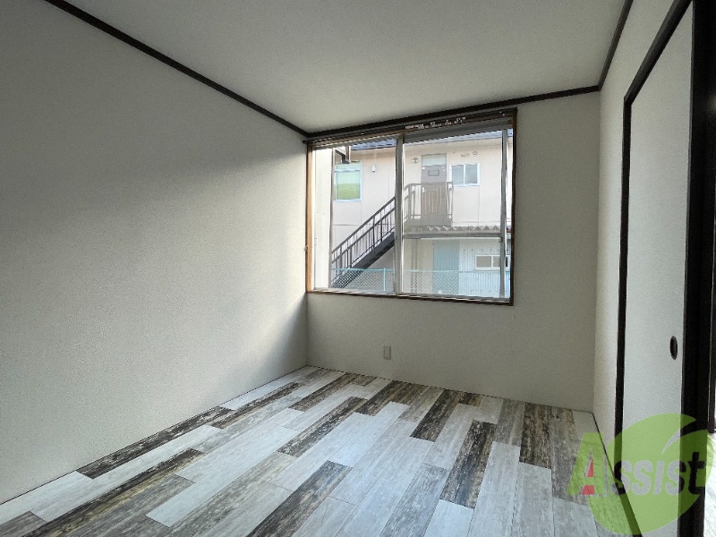 その他部屋・スペース　寝室としても使える洋室のお部屋です。