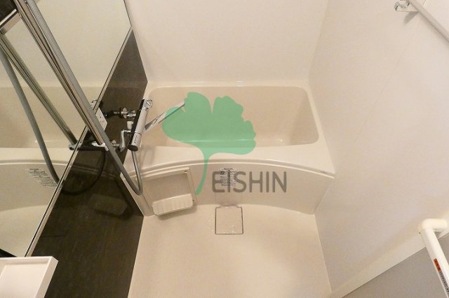 バス・シャワールーム　清潔感のある浴室です！