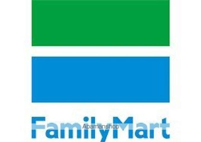 コンビニ　ファミリーマート福岡和白三丁目店（コンビニ）まで590m