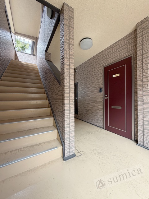 その他共有部分　共用部もあかるくて綺麗ですね♪