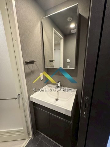 洗面設備　同仕様