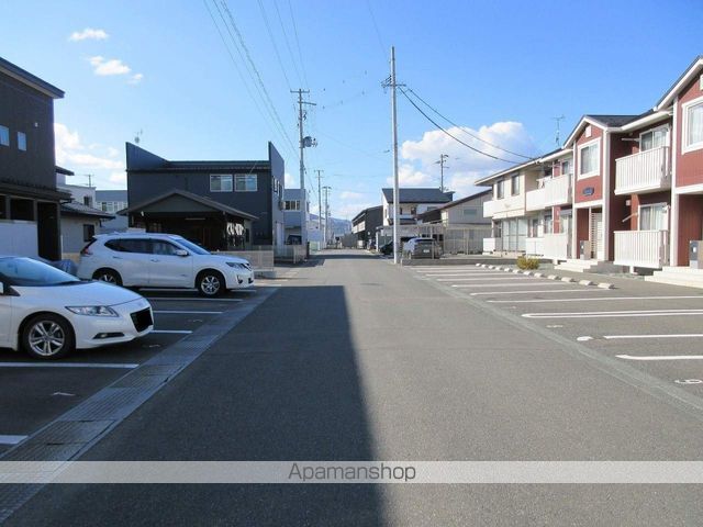 その他　周辺道路（その他）まで0m