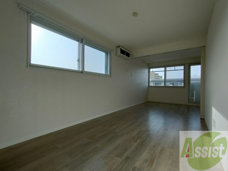 居室・リビング　広くてキレイなお部屋が広がっていて、充実した生活が送れそう。