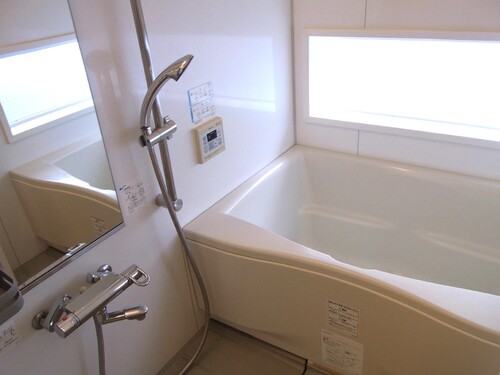 バス・シャワールーム　浴室　※2013年4月撮影