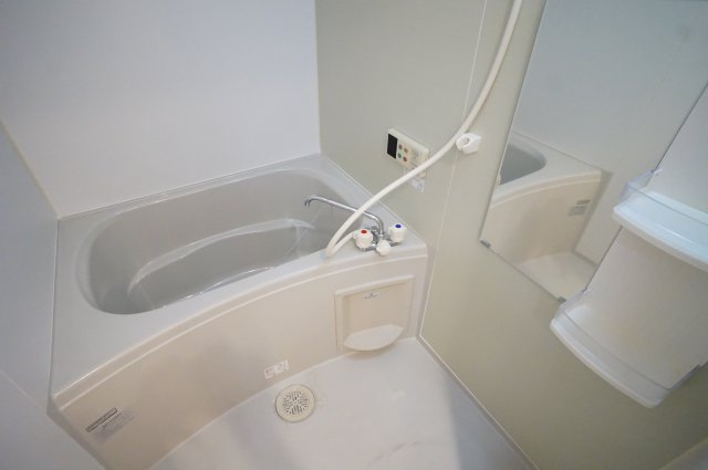 バス・シャワールーム　きれいなお風呂です