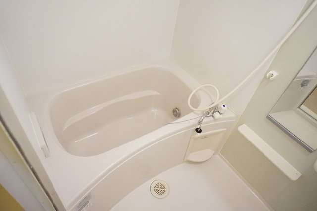 バス・シャワールーム　お風呂です