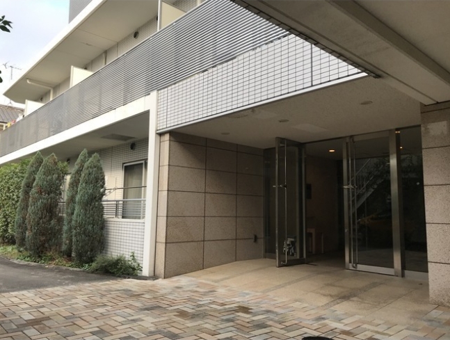 エントランス　弊社は都内全域の物件をご紹介可能です！
