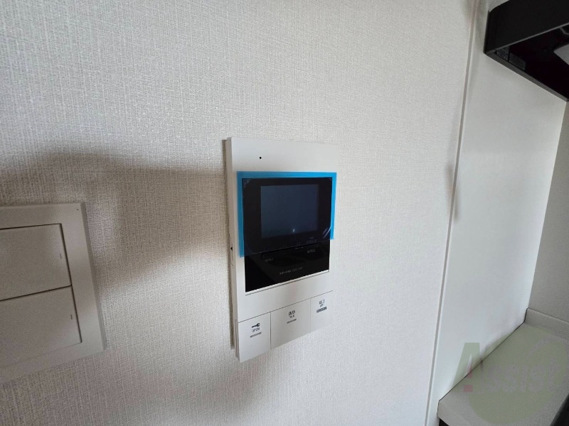 セキュリティ　ＴＶモニター付インターホンです。来客者の顔が見えるので安心！