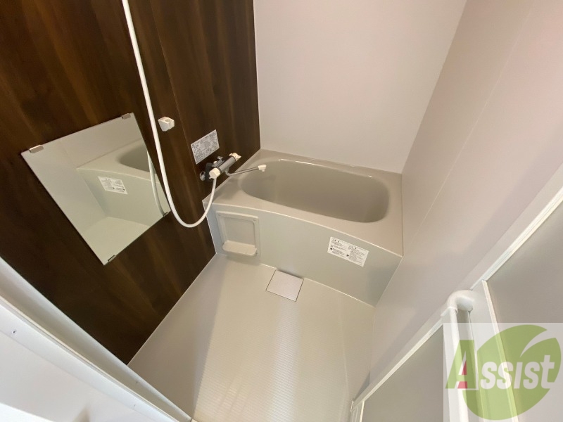 バス・シャワールーム　お風呂です。ゆっくりお風呂につかるのも体に良いですね～