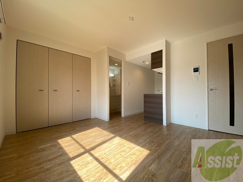 居室・リビング　広くてキレイなお部屋が広がっていて、充実した生活が送れそう。