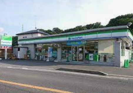 コンビニ　ファミリーマート 愛川六倉店（コンビニ）まで9087m