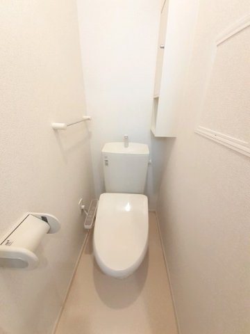 トイレ　コンパクトで使いやすいトイレです