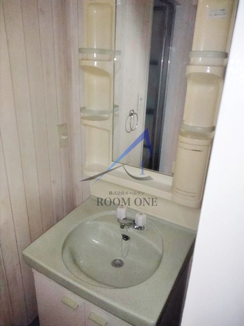 洗面設備　洗面台です。