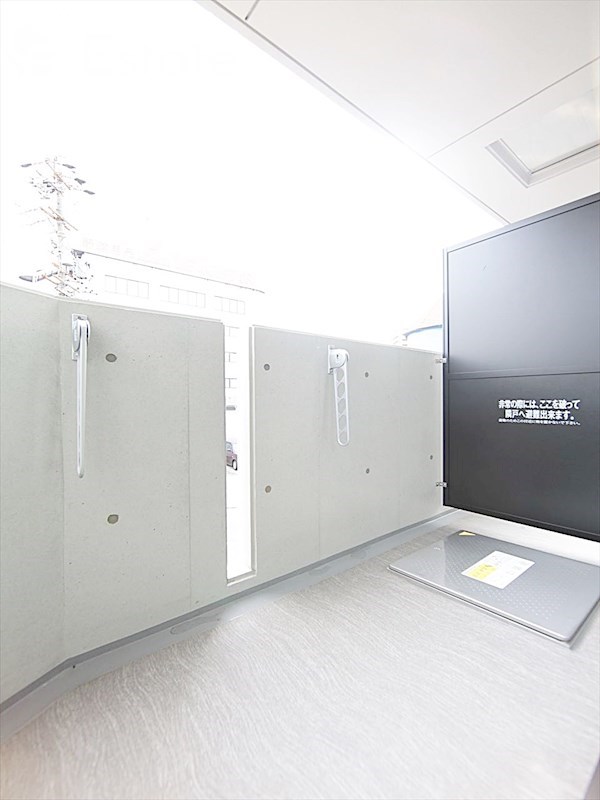 バルコニー　バルコニー