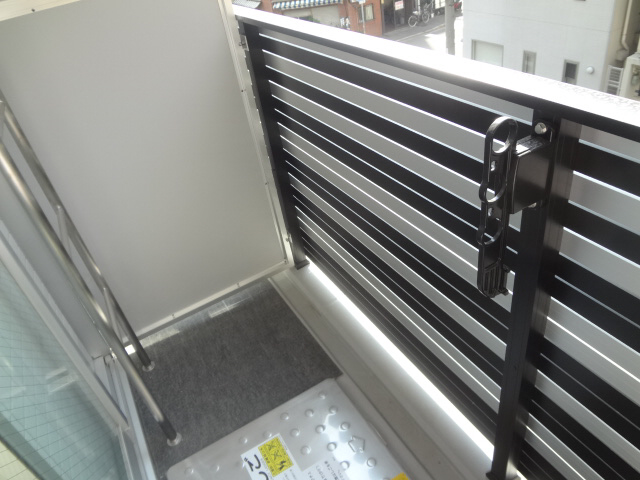 バルコニー　バルコニー